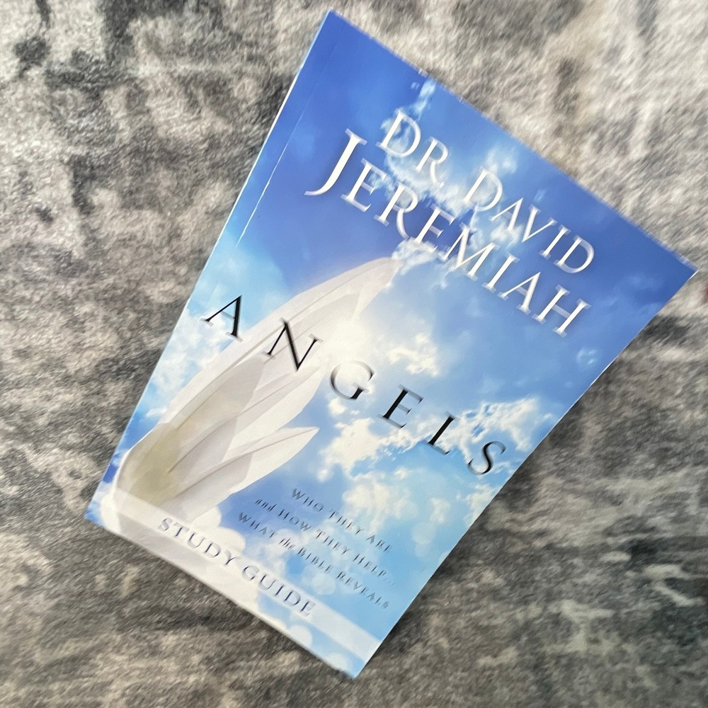 Dr. David‎ Jeremiah Angels Study Guide Blue Paperback Bible Study Religion